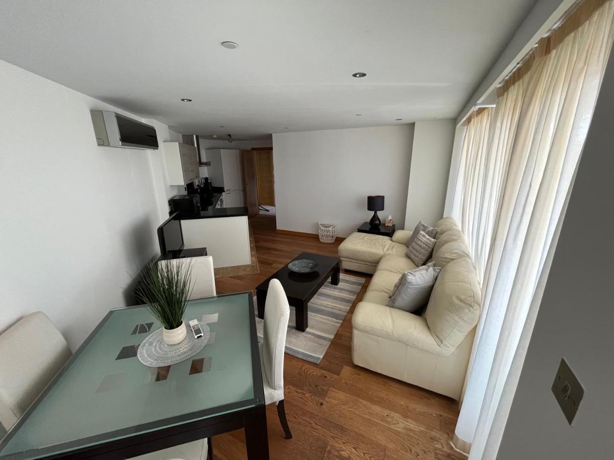 Ocean Village Lovely 2 Bedroom Apartment Gibraltar Eksteriør billede
