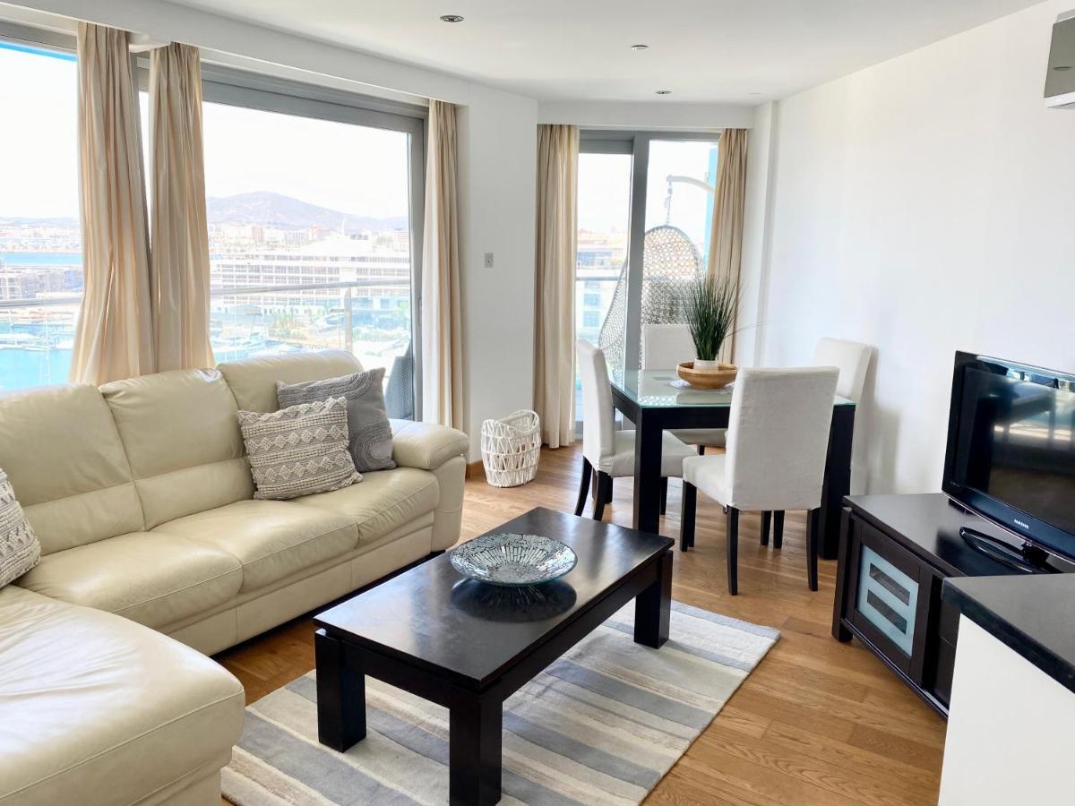 Ocean Village Lovely 2 Bedroom Apartment Gibraltar Eksteriør billede